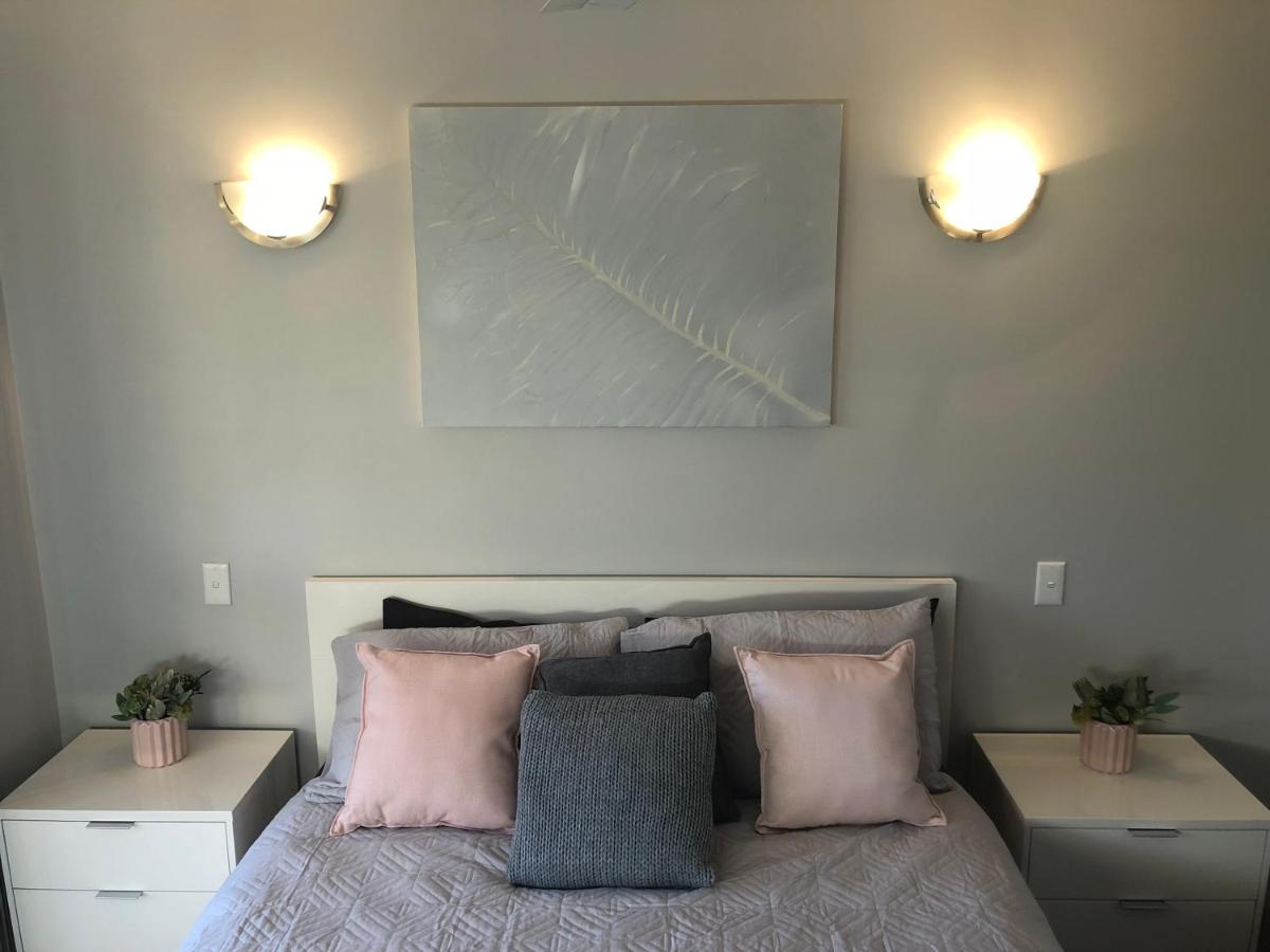 Dampier House Mullaloo-Perth - Housity