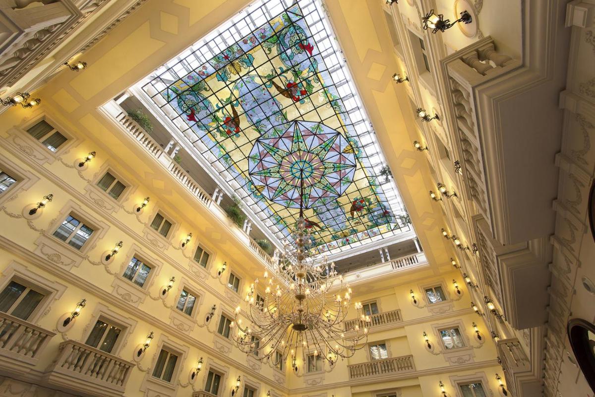 Grand Hotel Vanvitelli - Housity