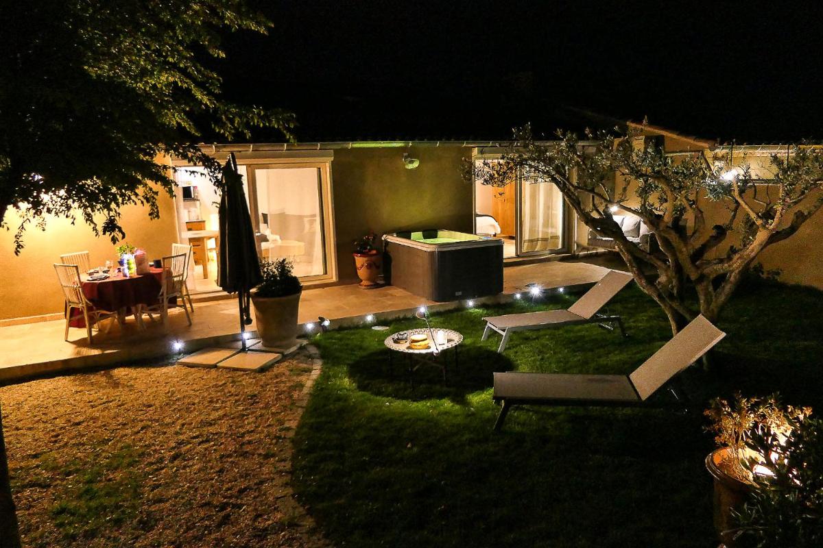hammam et jacuzzi en Provence - Housity