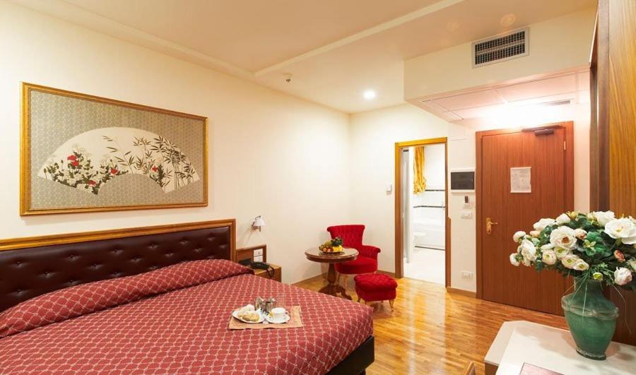 Hotel Svevo - Housity