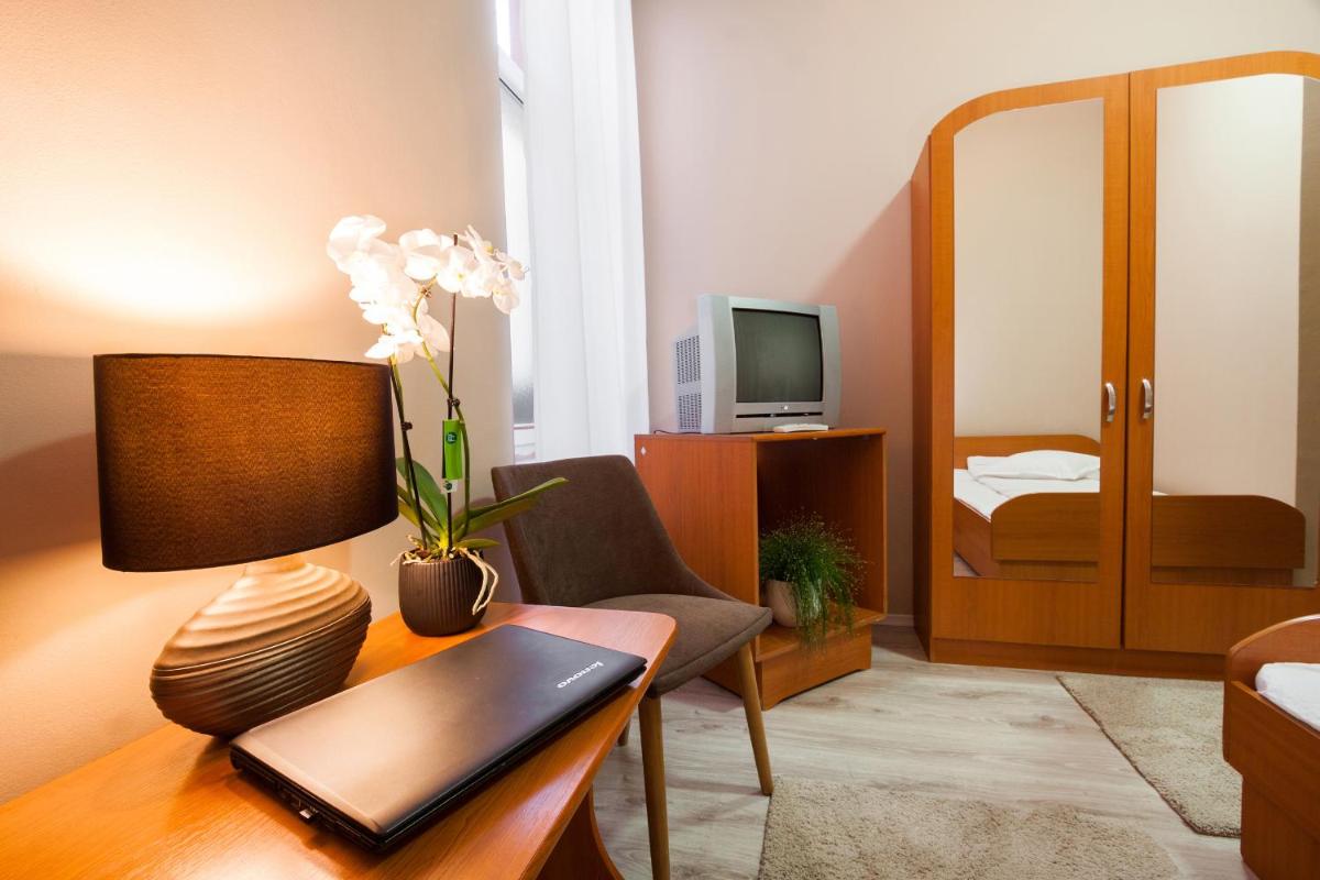 Szilagyi Hotel&Restaurant - Housity