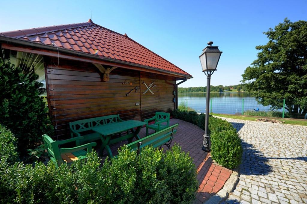 Port Jeziorak - Housity