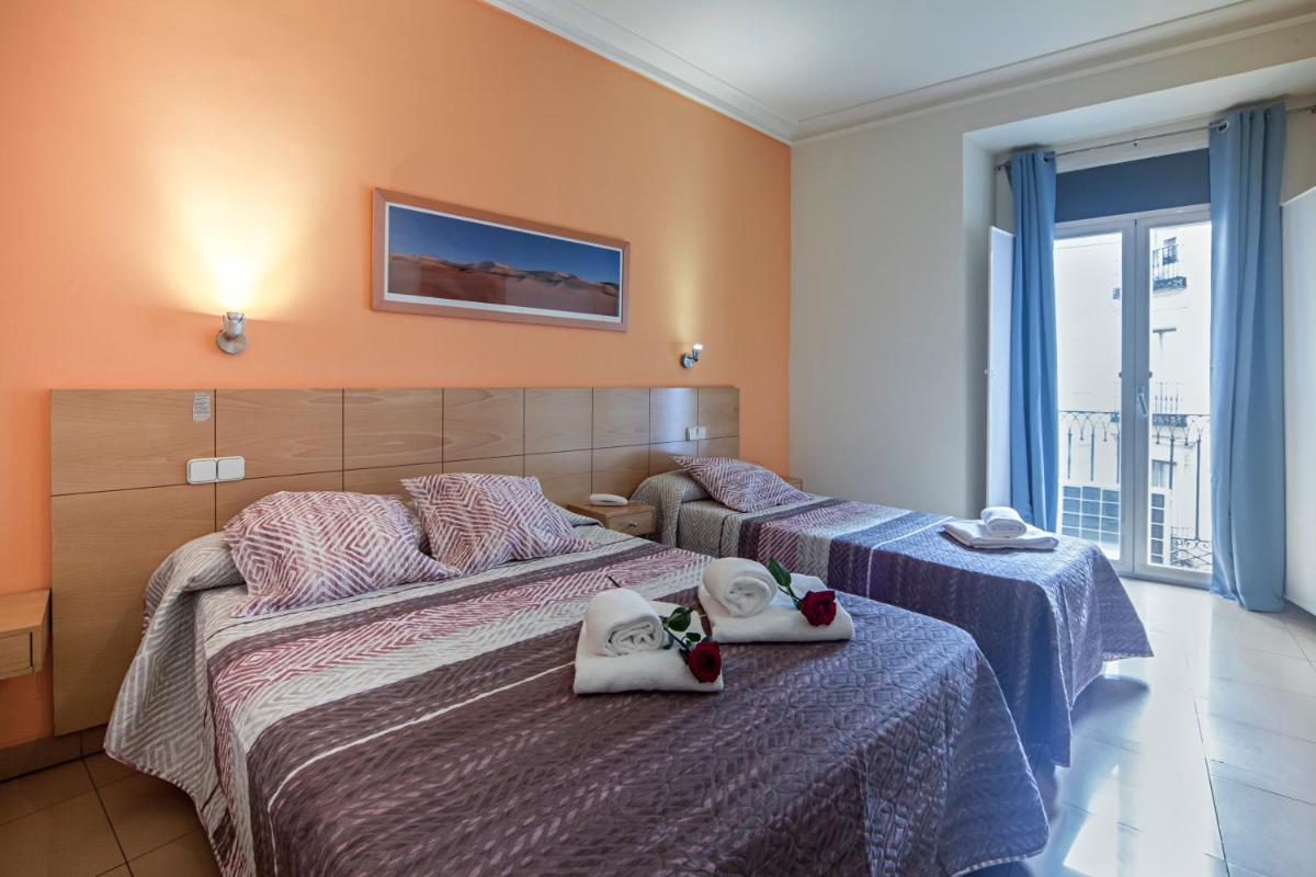Hostal Inter Puerta del Sol AUTO CHECK IN - Housity