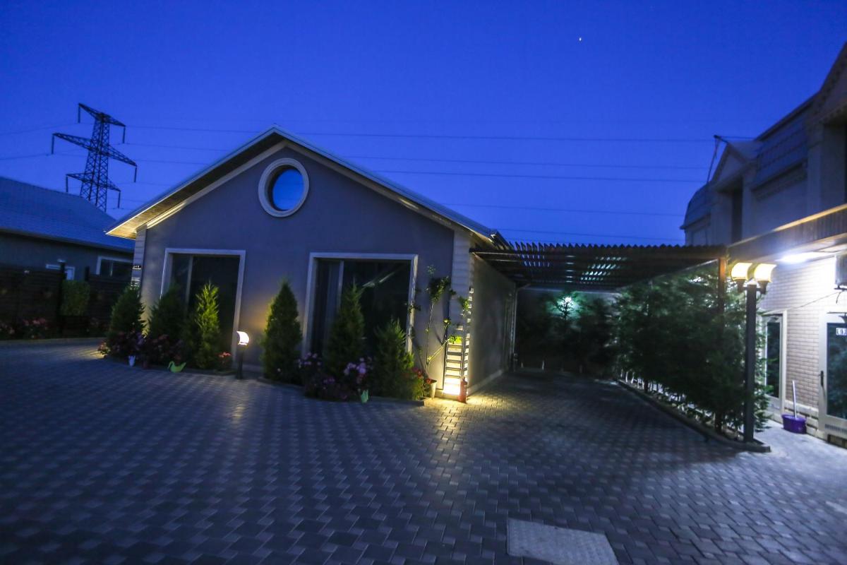 Armada Villa Hotel - Housity