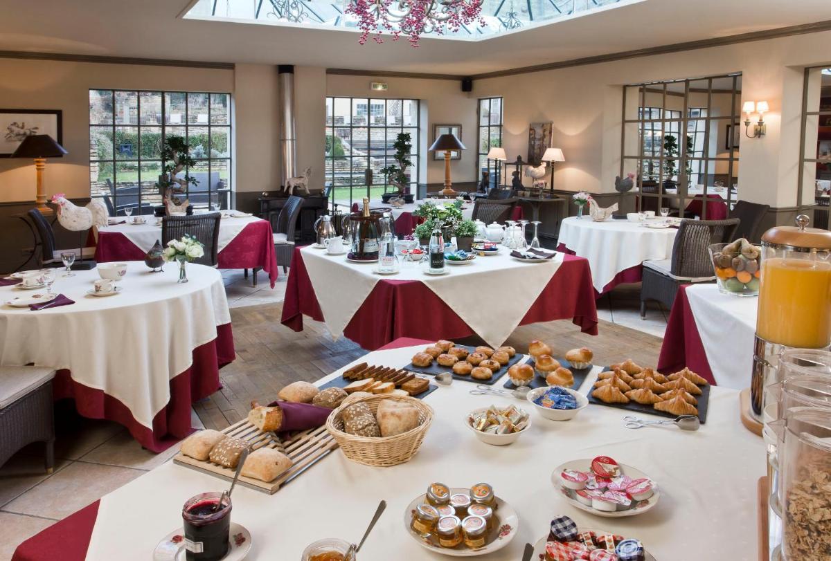 Nourriture dans l'hôtel ou à proximité