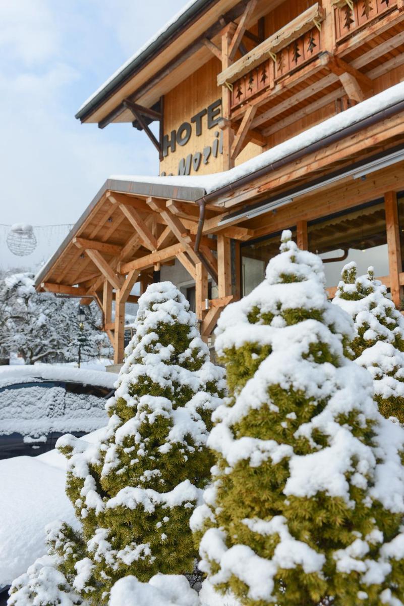 L'établissement Café-Hôtel Le Morillon, Domaine du Grand Massif-Samoëns en hiver