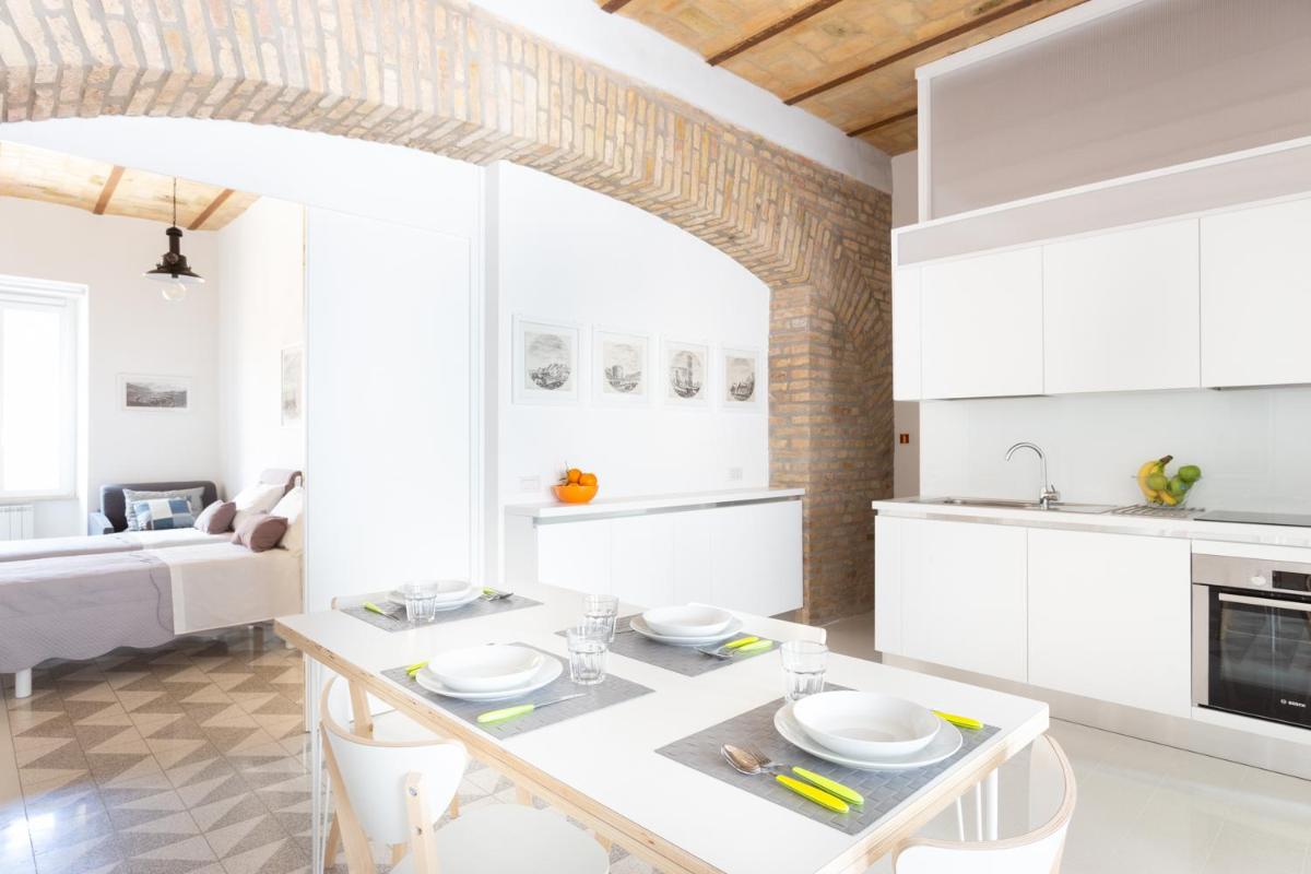 Lilli Vatican White Domus - Housity