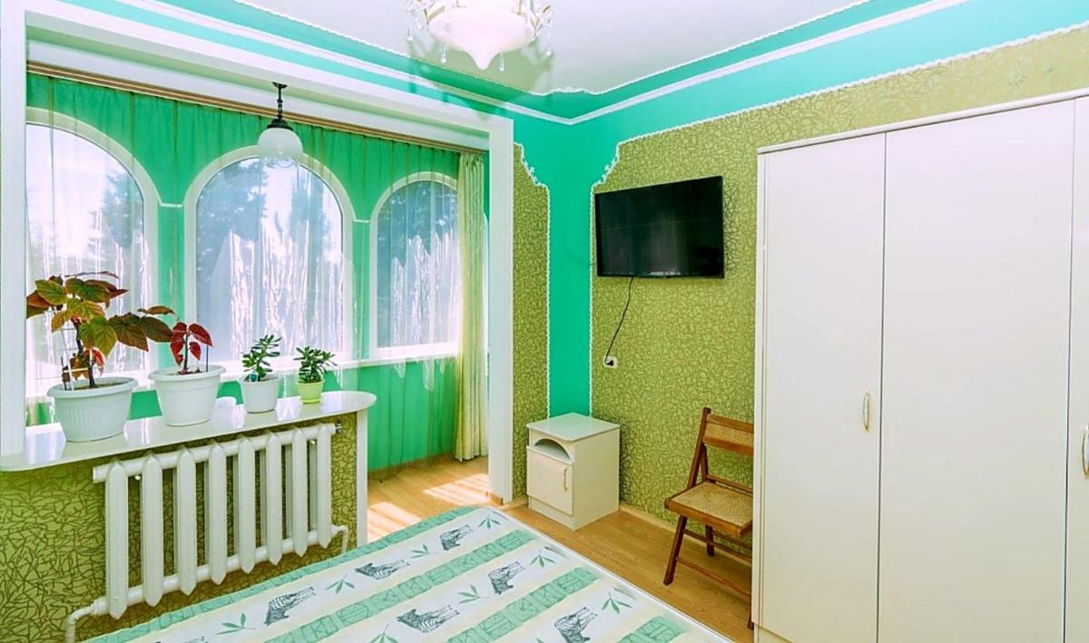 Lazurny Bereg Guest House - Housity