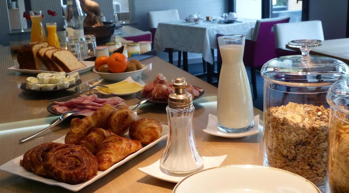 Nourriture dans l'hôtel ou à proximité