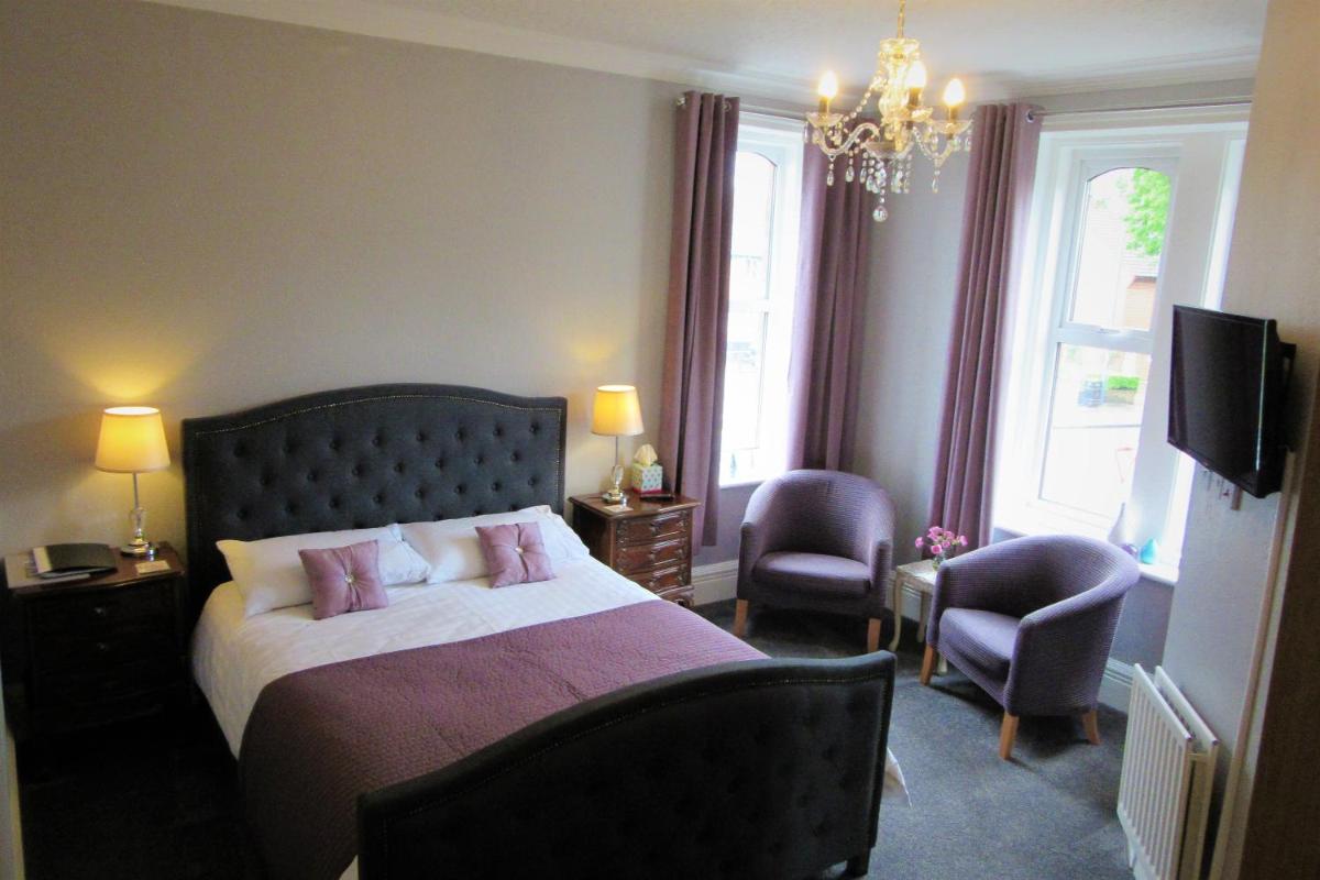 Fern Lee Guest House - Housity