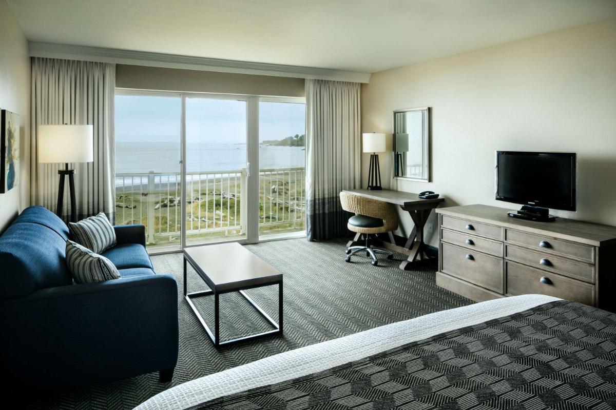 Beachfront Inn - Housity
