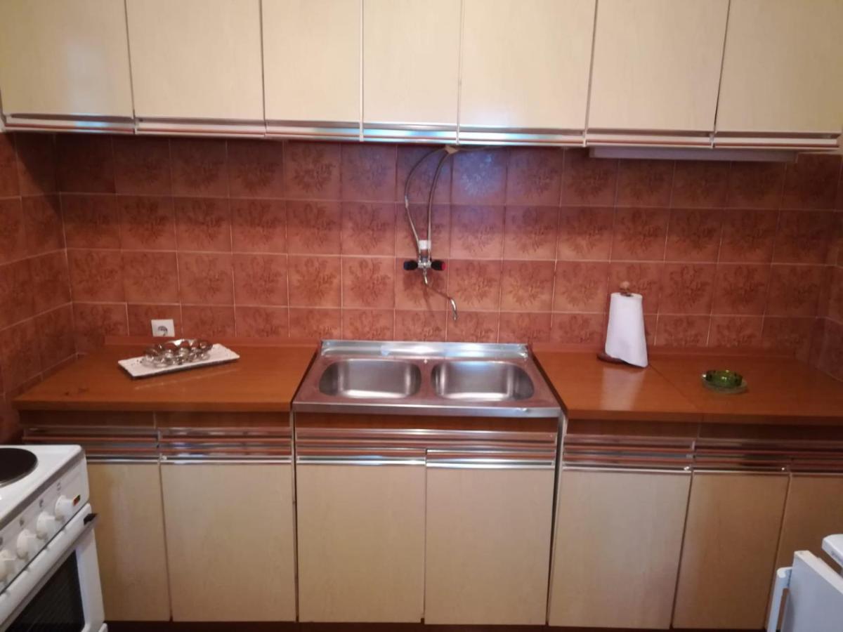 House B - with spacious terrace and beautiful view - Hizvo