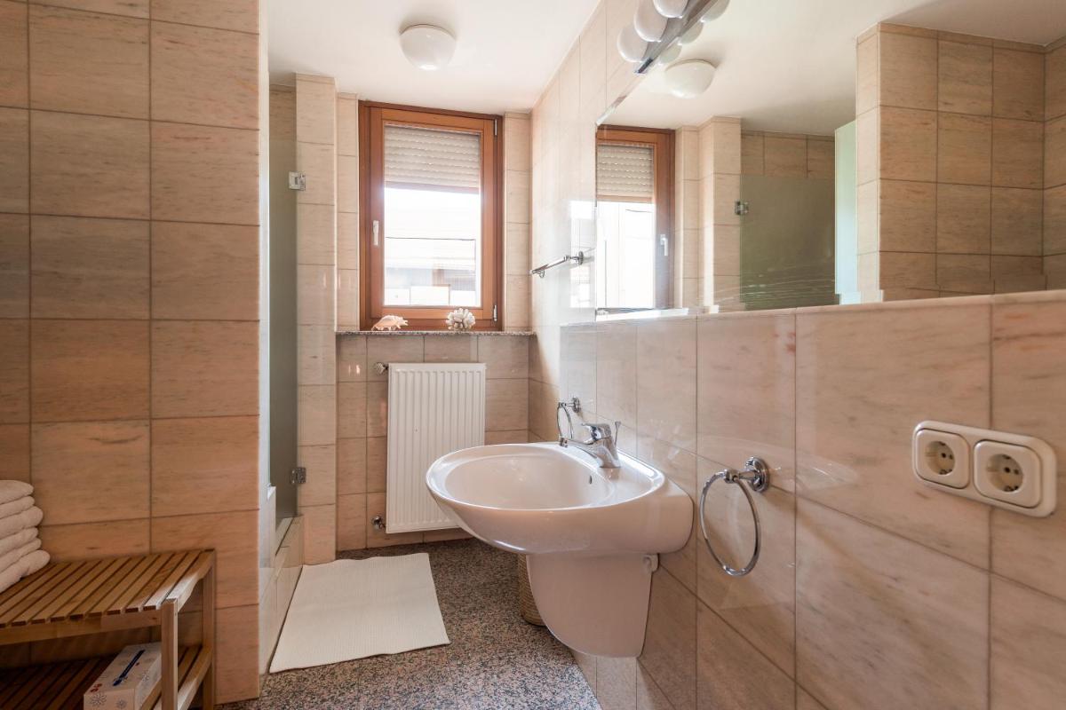 Rožna Dolina Apartment - Hizvo