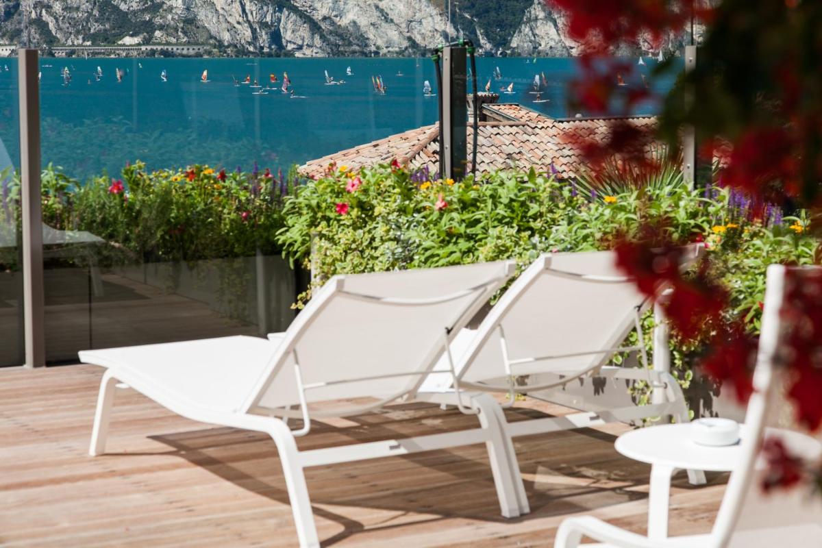 Hotel Lago Di Garda - Housity