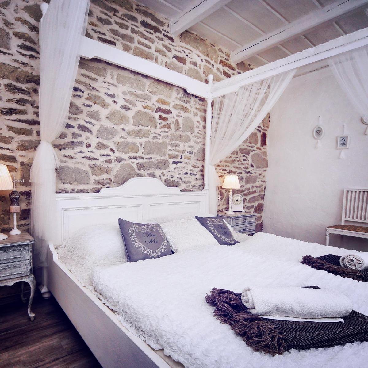 Vidéki Varázs Vendégház - Housity