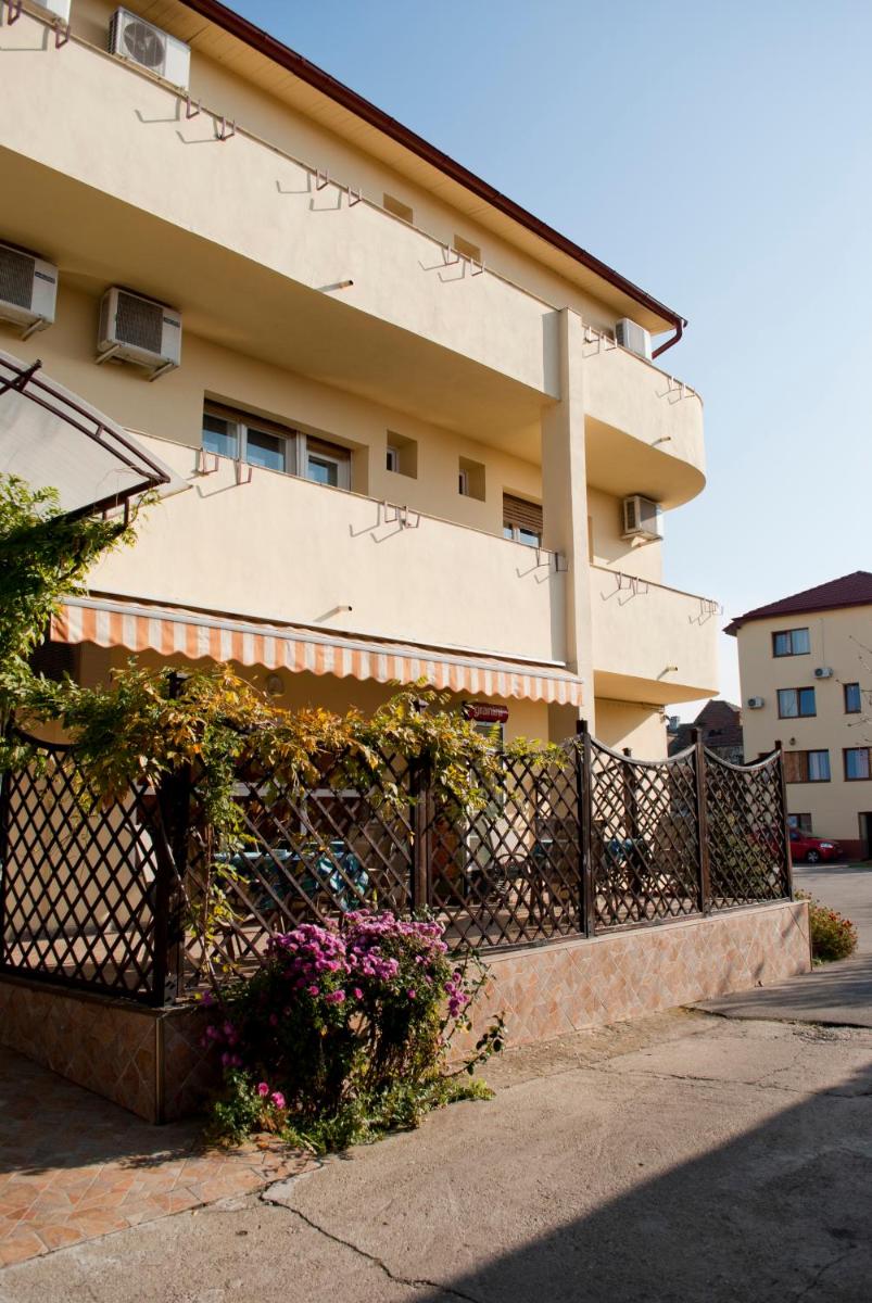 Pensiunea Vlad - Housity