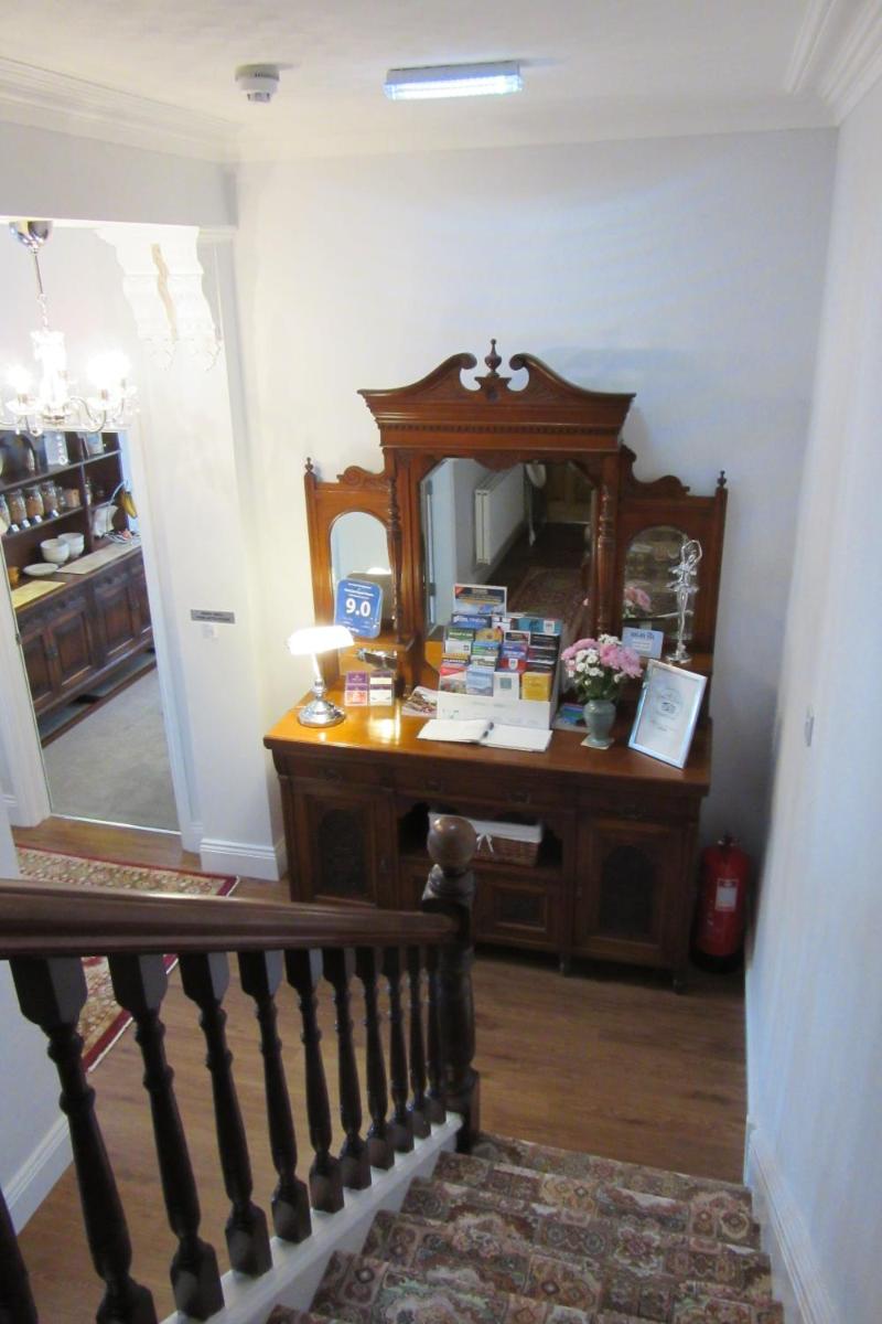 Fern Lee Guest House - Housity