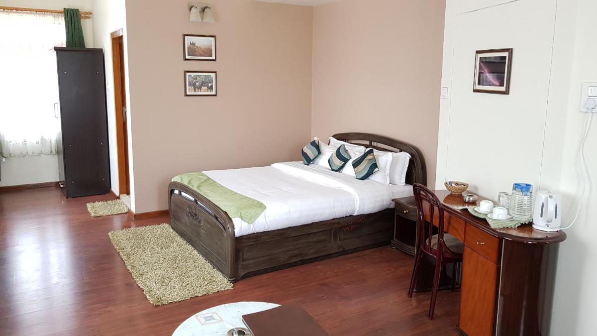 Woodland Hill Stay - Housity