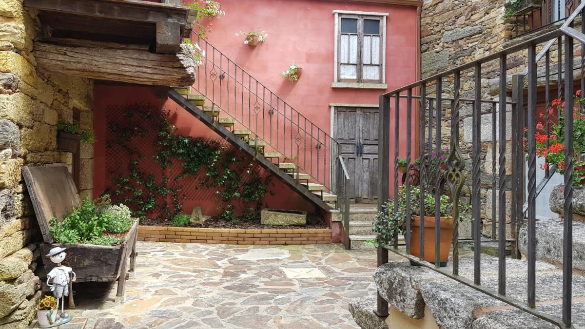 Aldea Rural A Cortiña - Housity