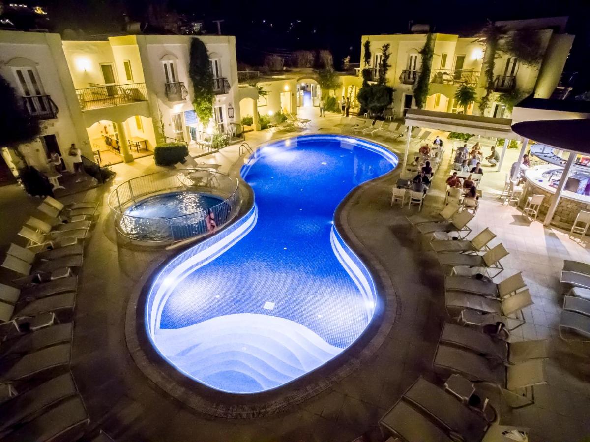 Paloma Family Club - Housity