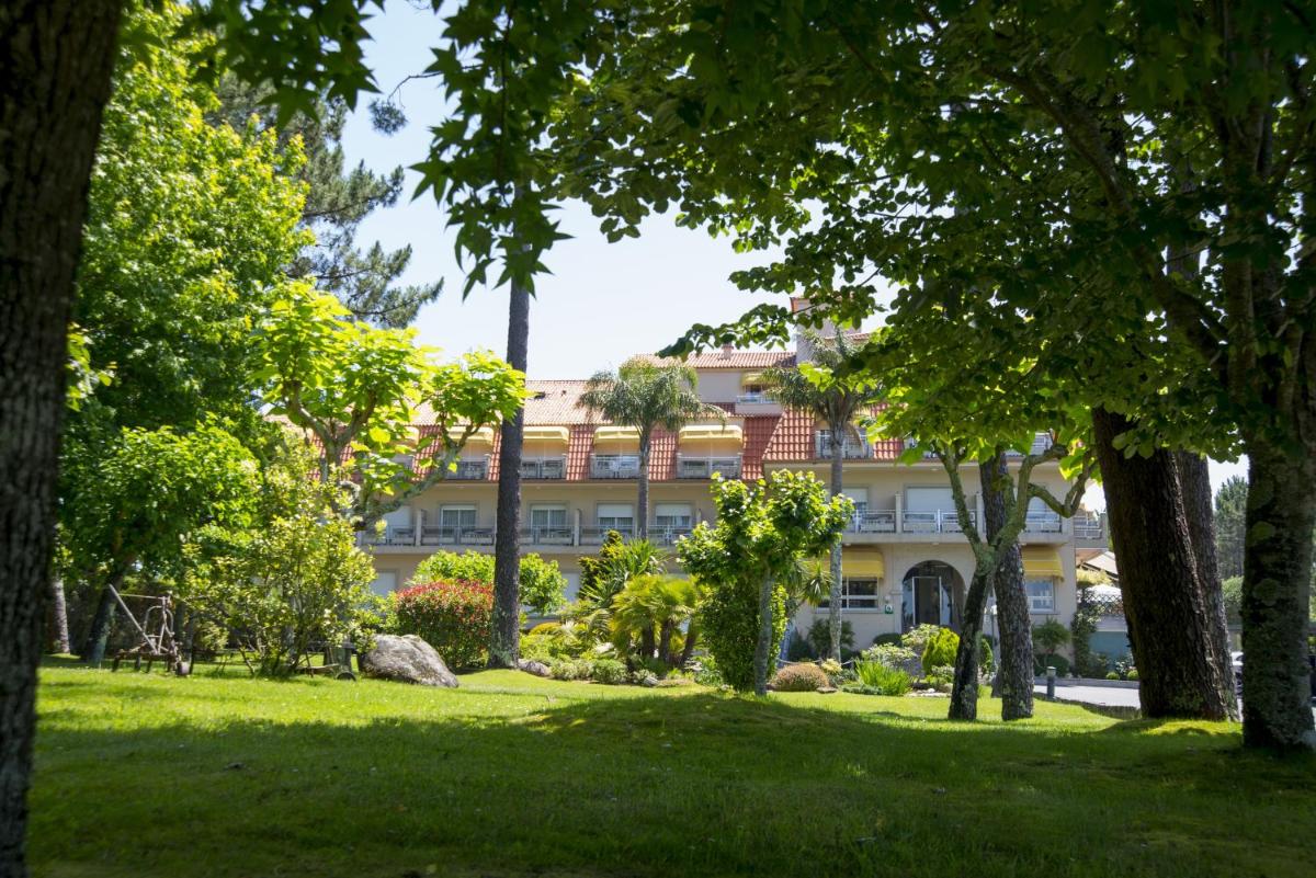 Jardín al aire libre en Hotel Spa Atlántico San Vicente do Mar