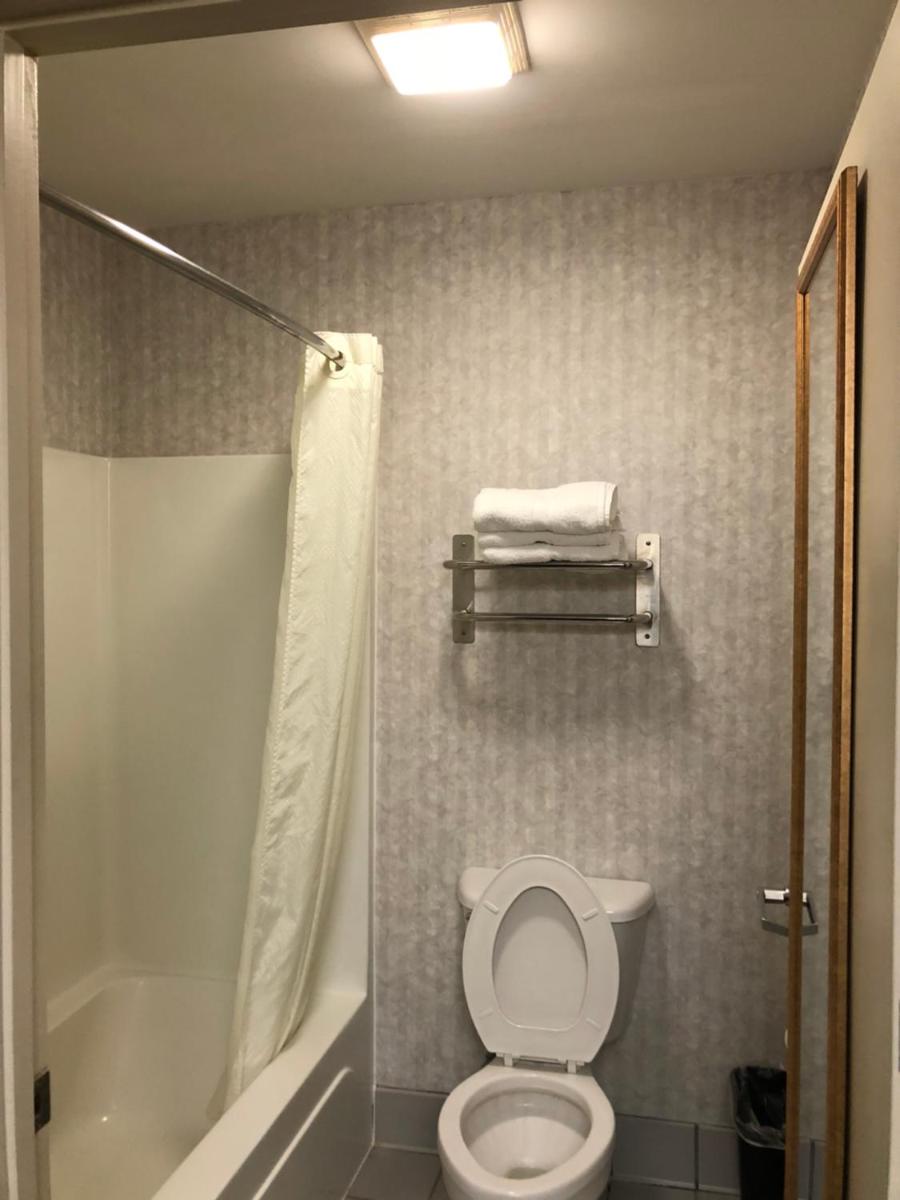 Millennium Inn - Housity