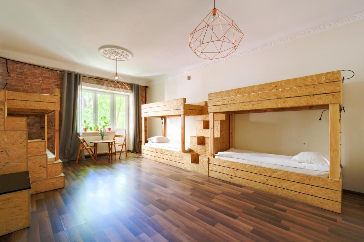 Lull Hostel - Housity