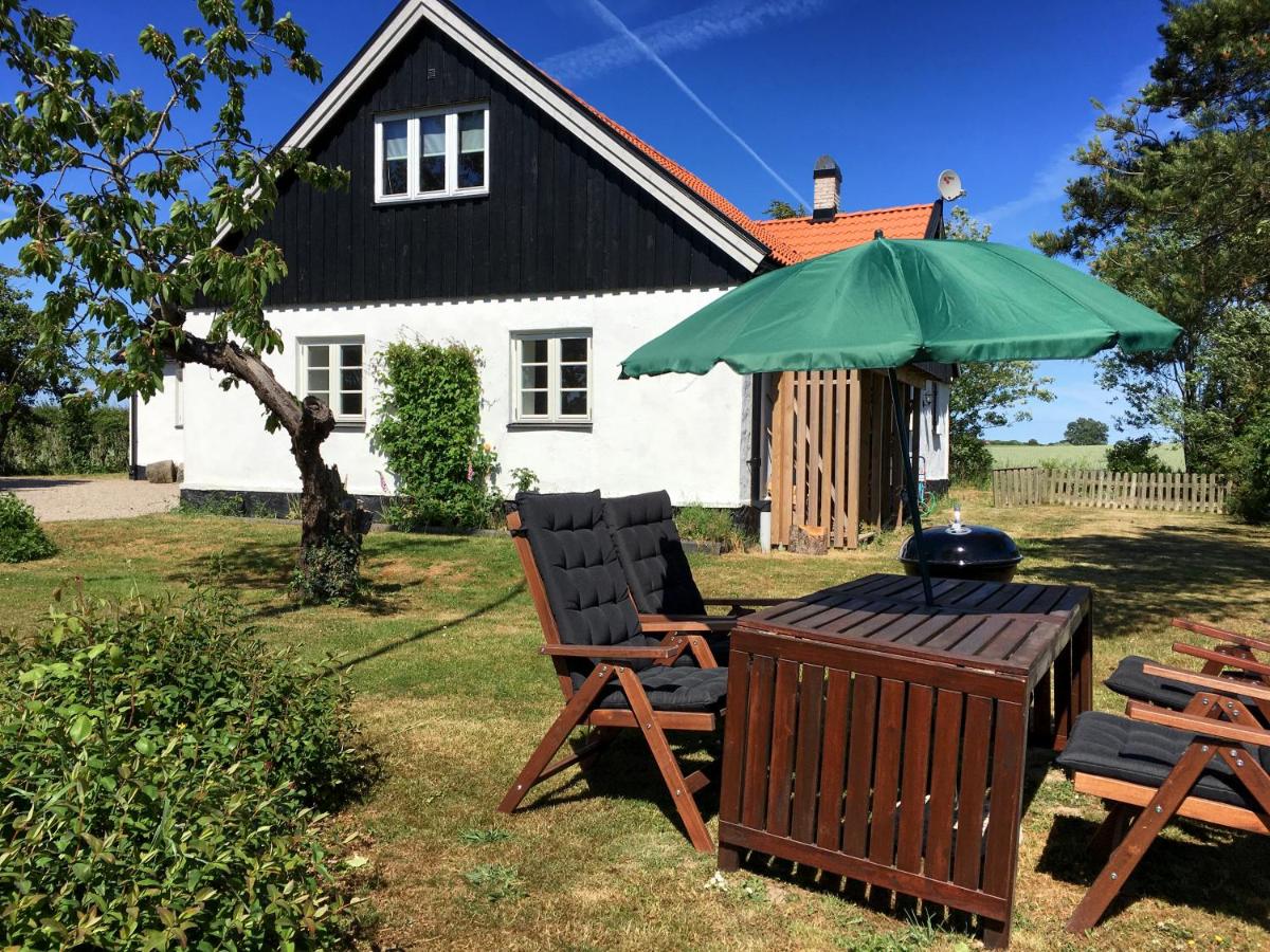 Glemminge Bed and Breakfast - Housity