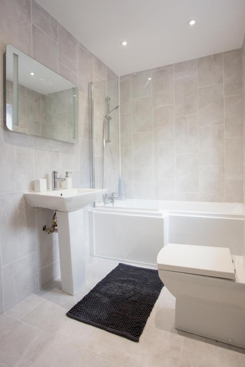 Thrush Nest Cottages - Wren Cottage sleeps 4, 2 bedrooms & Stable Cottage sleeps 2, 1 bedroom - Hizvo