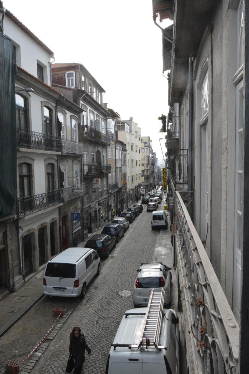 Oporto Almada 329 - Housity