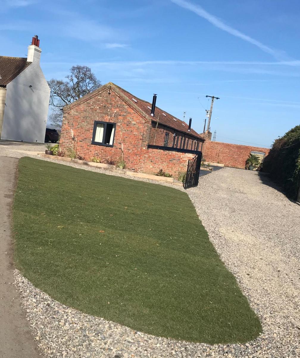 Thrush Nest Cottages - Wren Cottage sleeps 4, 2 bedrooms & Stable Cottage sleeps 2, 1 bedroom - Housity