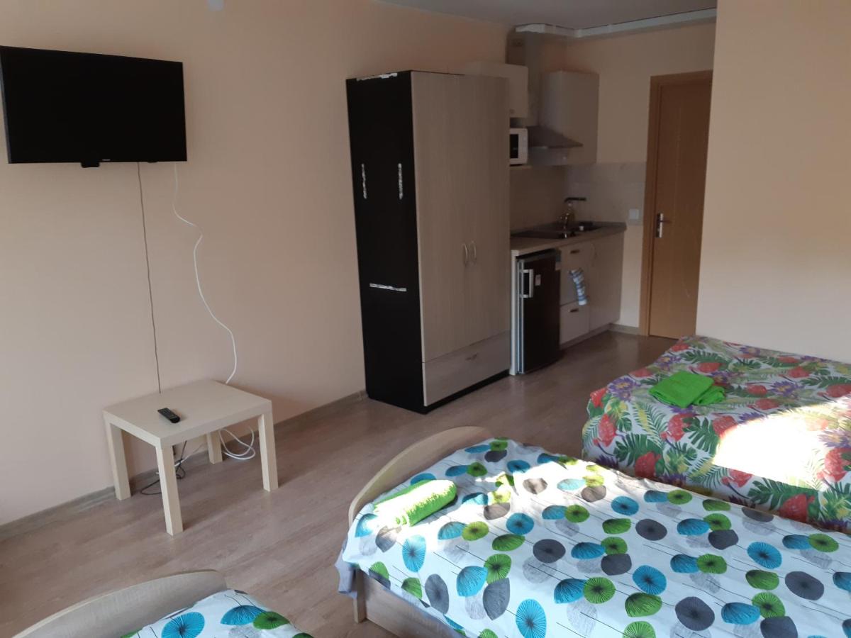 Little Amber Apartments - Housity