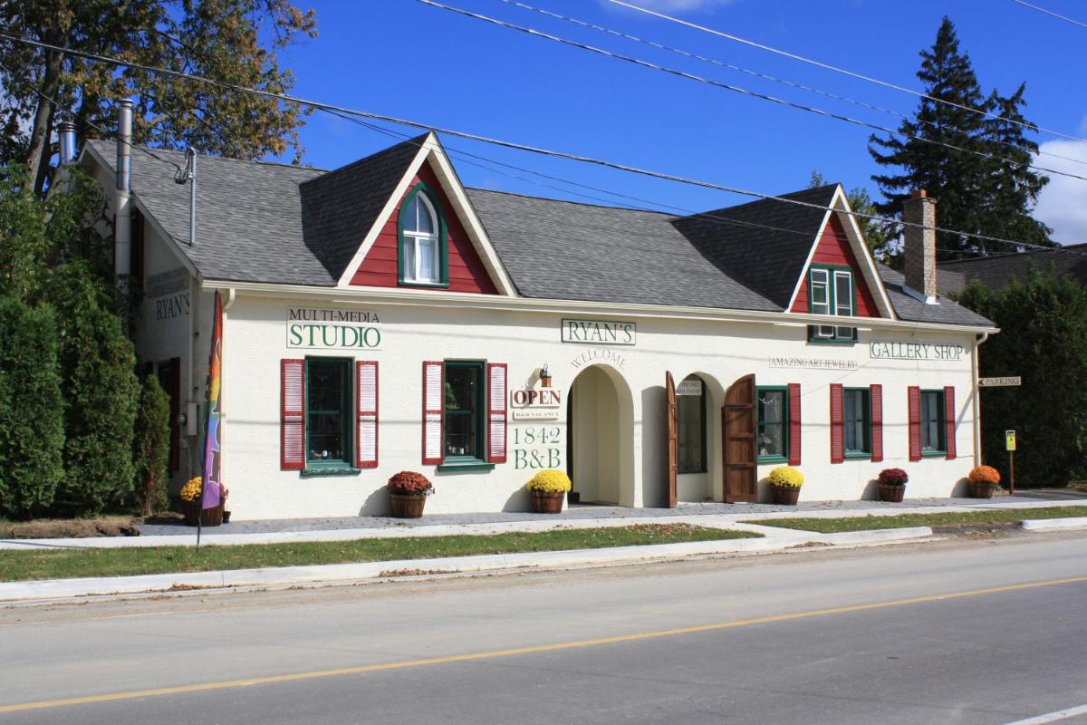 1842 Bed & Breakfast - Housity