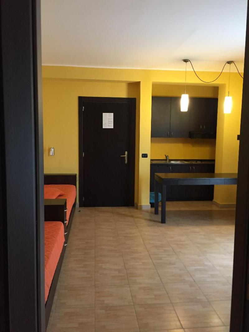 64rooms - Housity