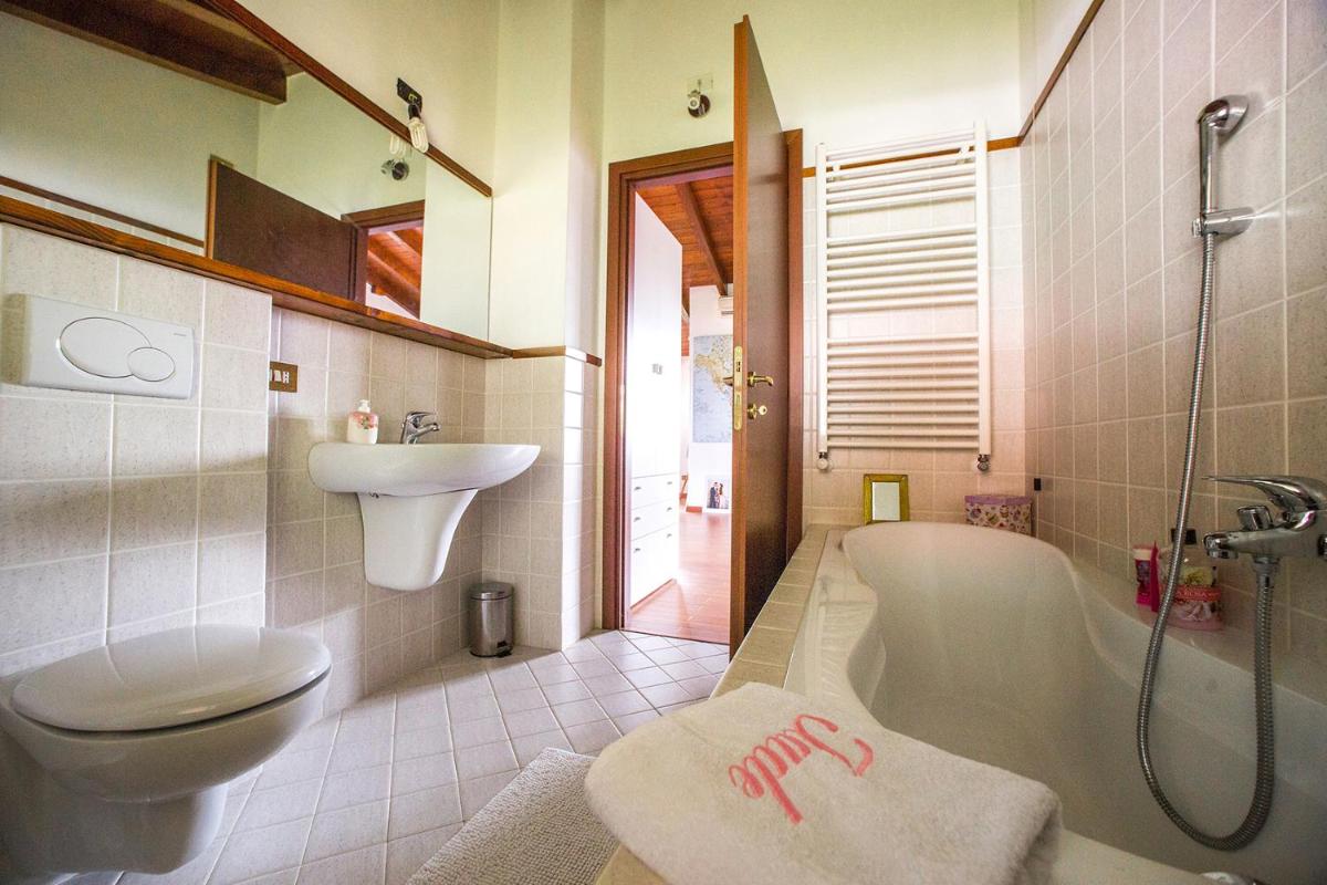 J&J House - Housity
