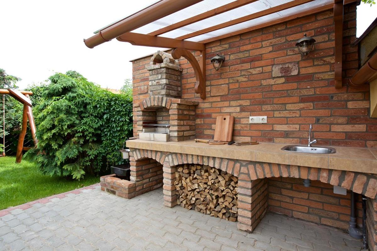 Főnix Apartmanház - Housity