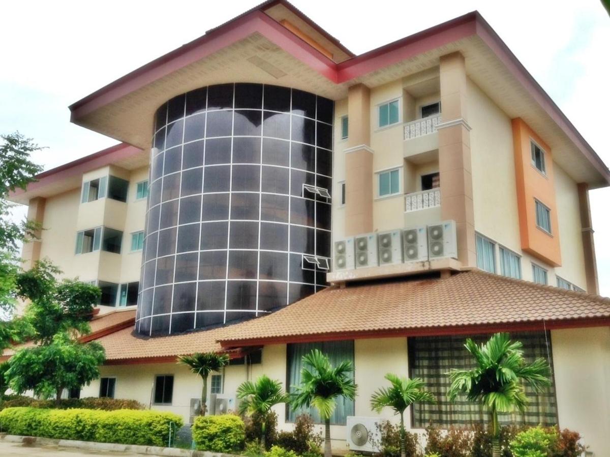 Butnamtong Hotel - Housity
