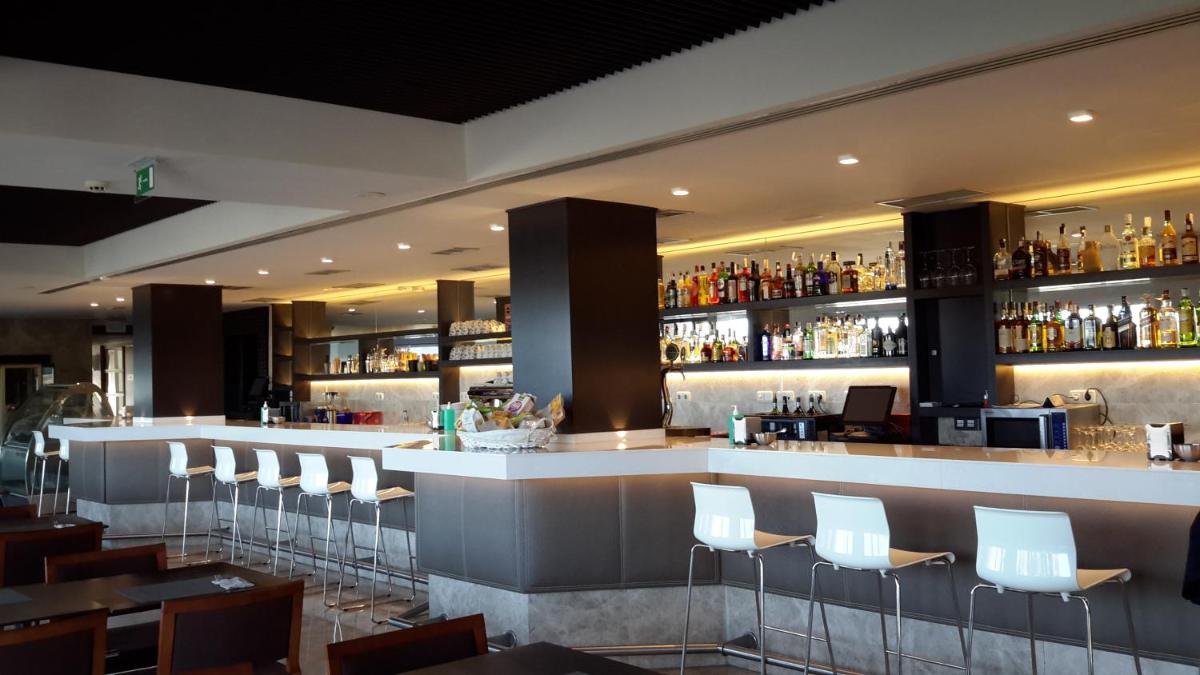 Avent Verahotel - Housity