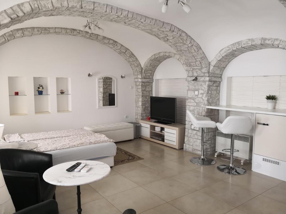 Apartment Zemun Old Town Center - Housity