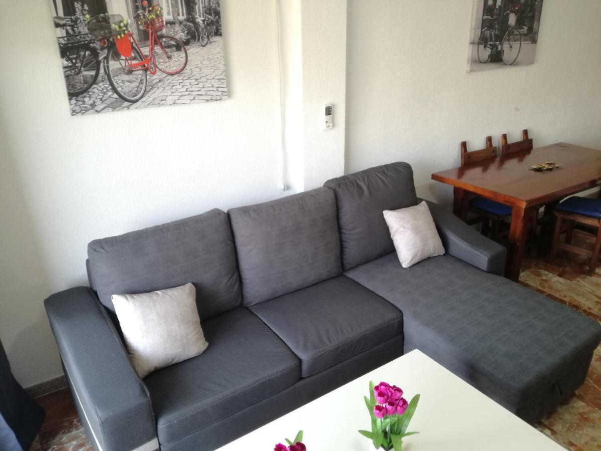 Apartamentos Roquetas Playa - Housity