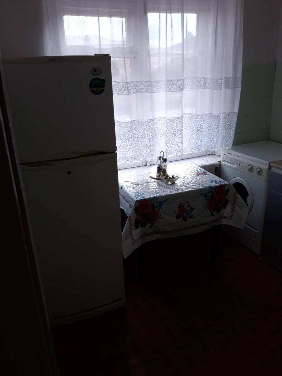Kvartira posutochno - Housity