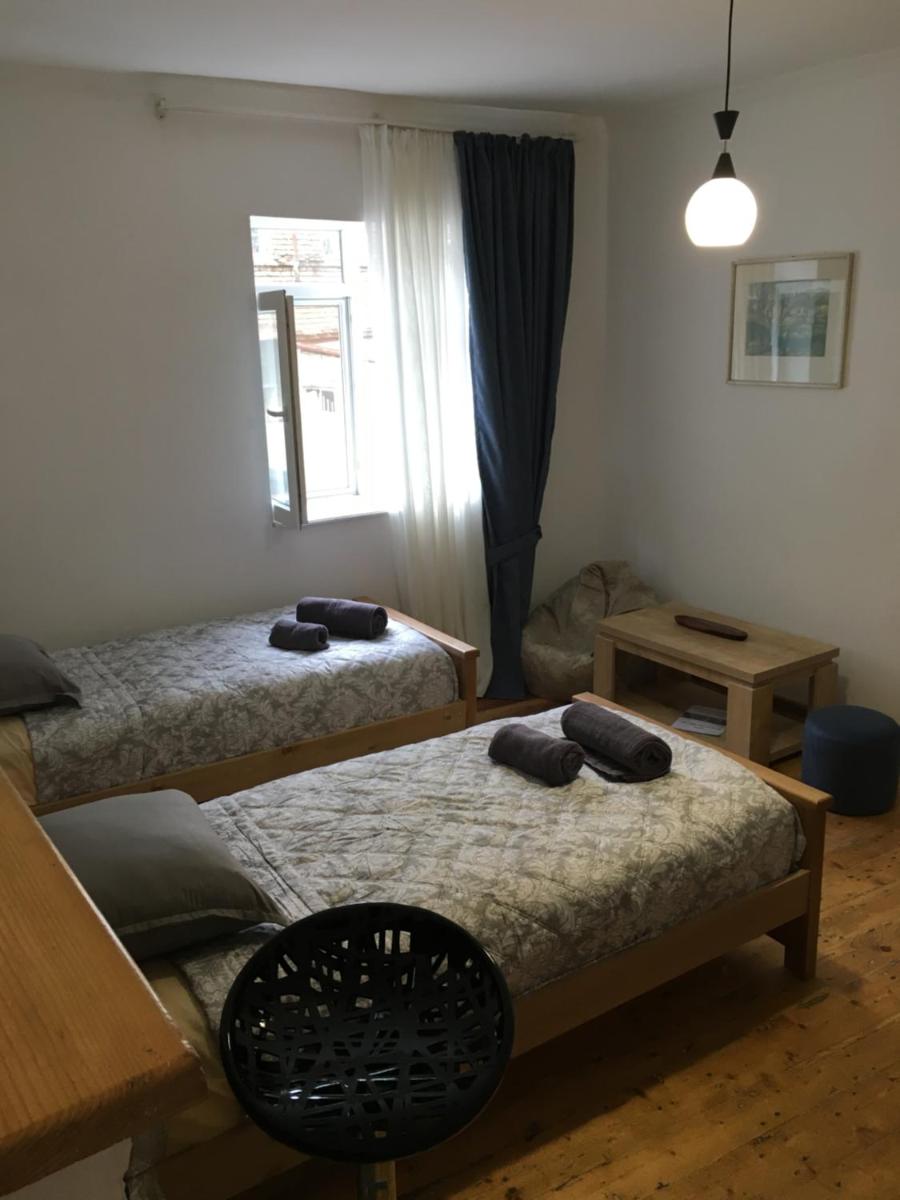 Vera Apartment - Housity