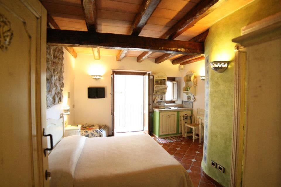 Romeo e Giulietta Scilla - Housity