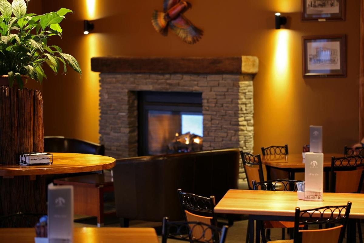 Stumpers Hotel - Hizvo