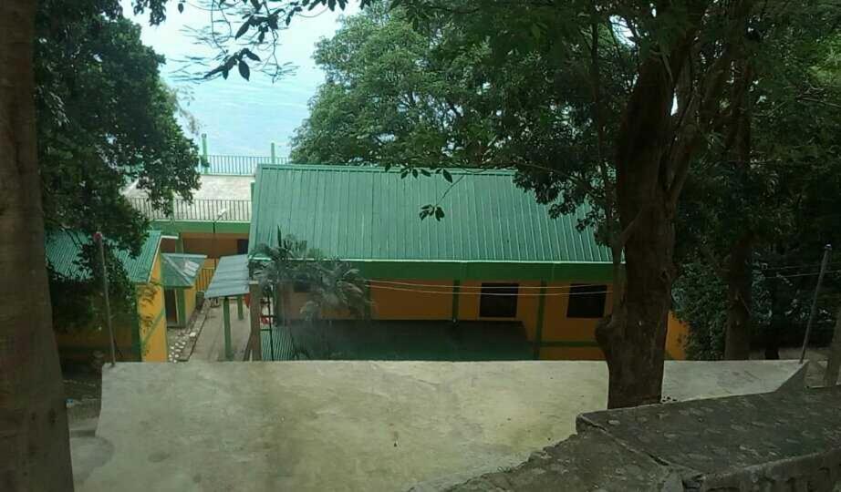 Meaco Hotel - Anilao - Housity