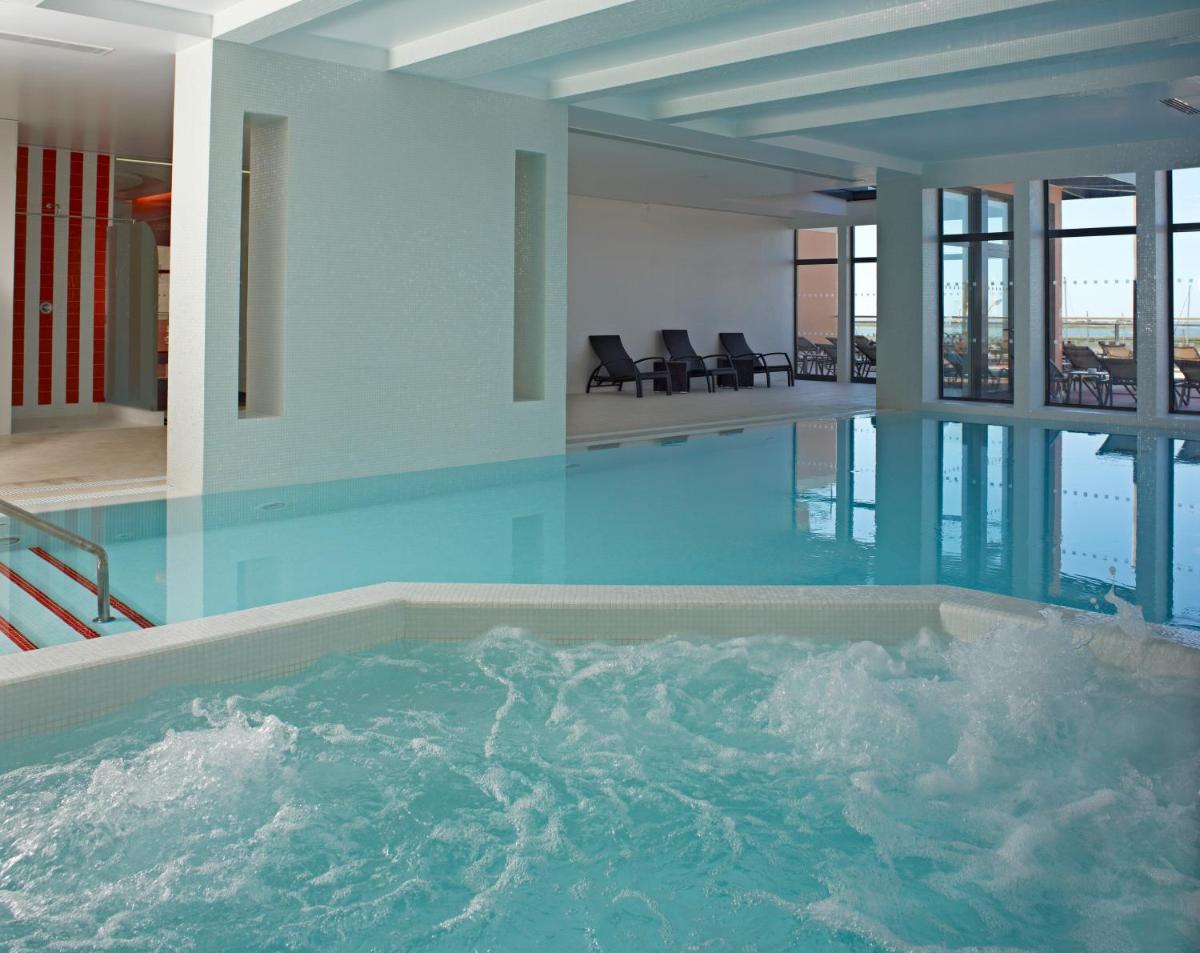 A piscina em ou perto de Real Marina Hotel & Spa