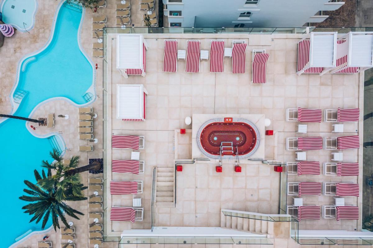 Piscina en o cerca de Iberostar Waves Alcudia Park
