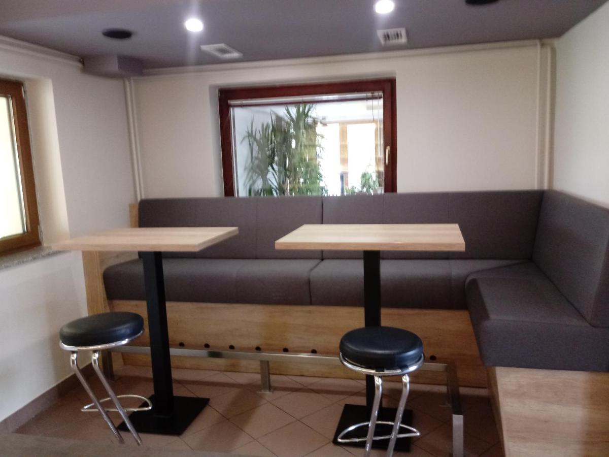 Guesthouse Živko - Housity