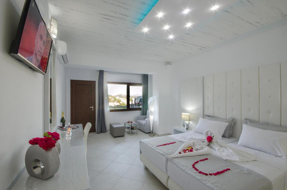 FTELIA LUXURY STUDIO ''QUATTRO'' - Housity