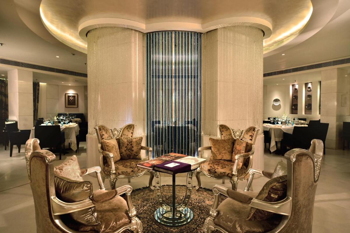 The Golkonda Hotel - Housity